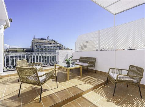 PASEO PENTHOUSE .